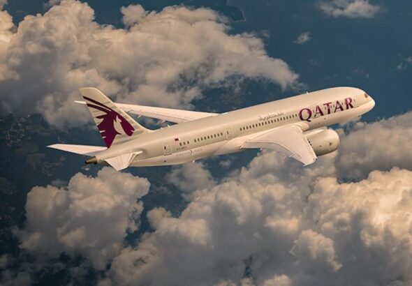 h1-b787-900-golden-sky-hn