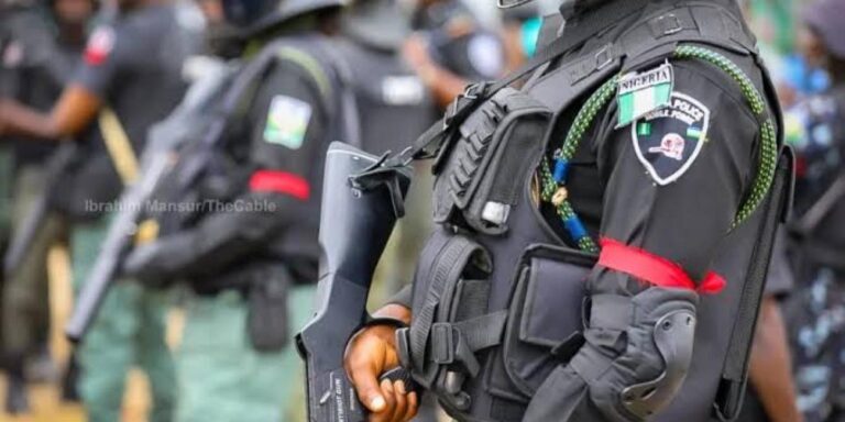 POLICEE_3